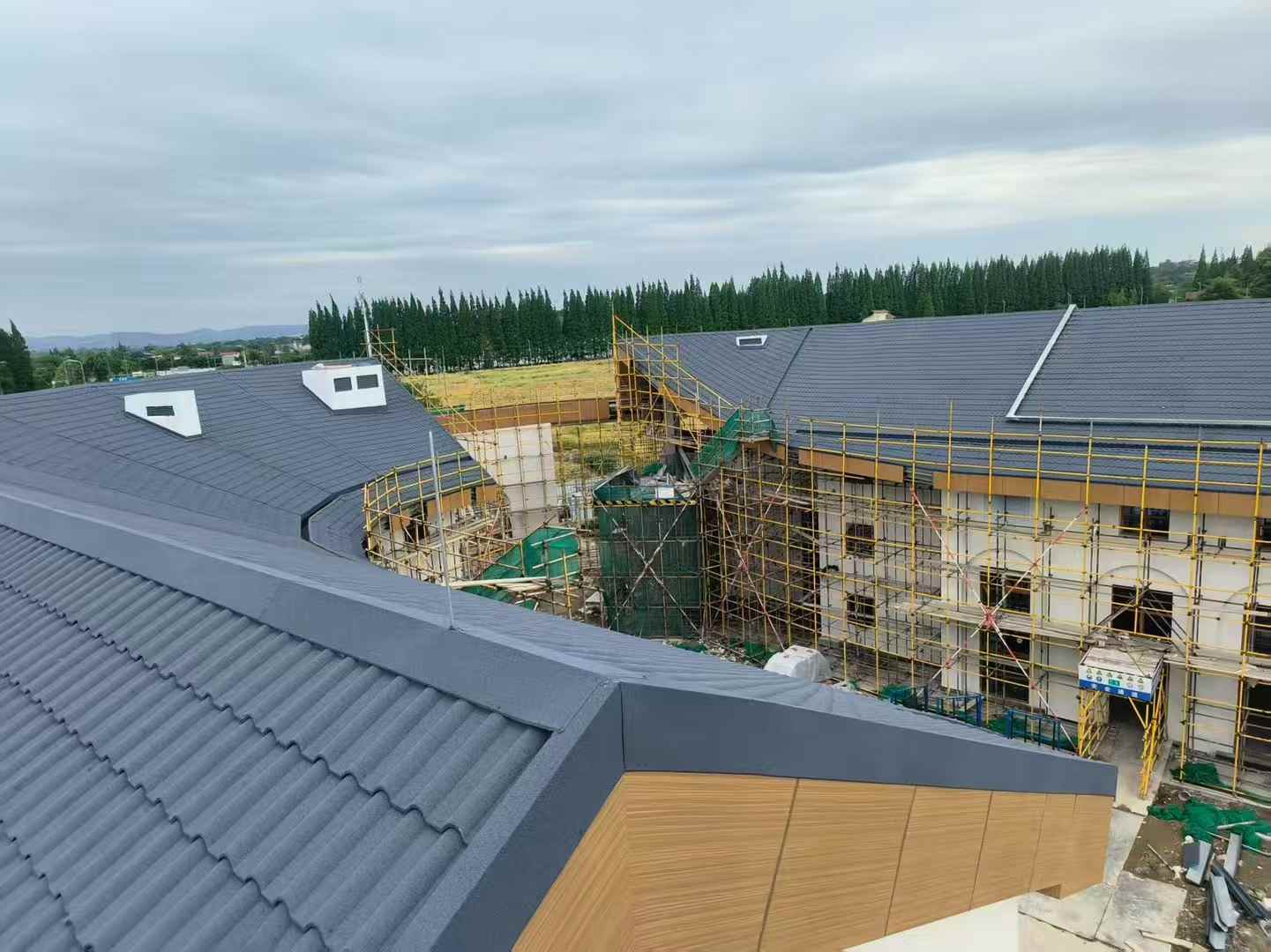 什么样的瓦适合乡村屋顶